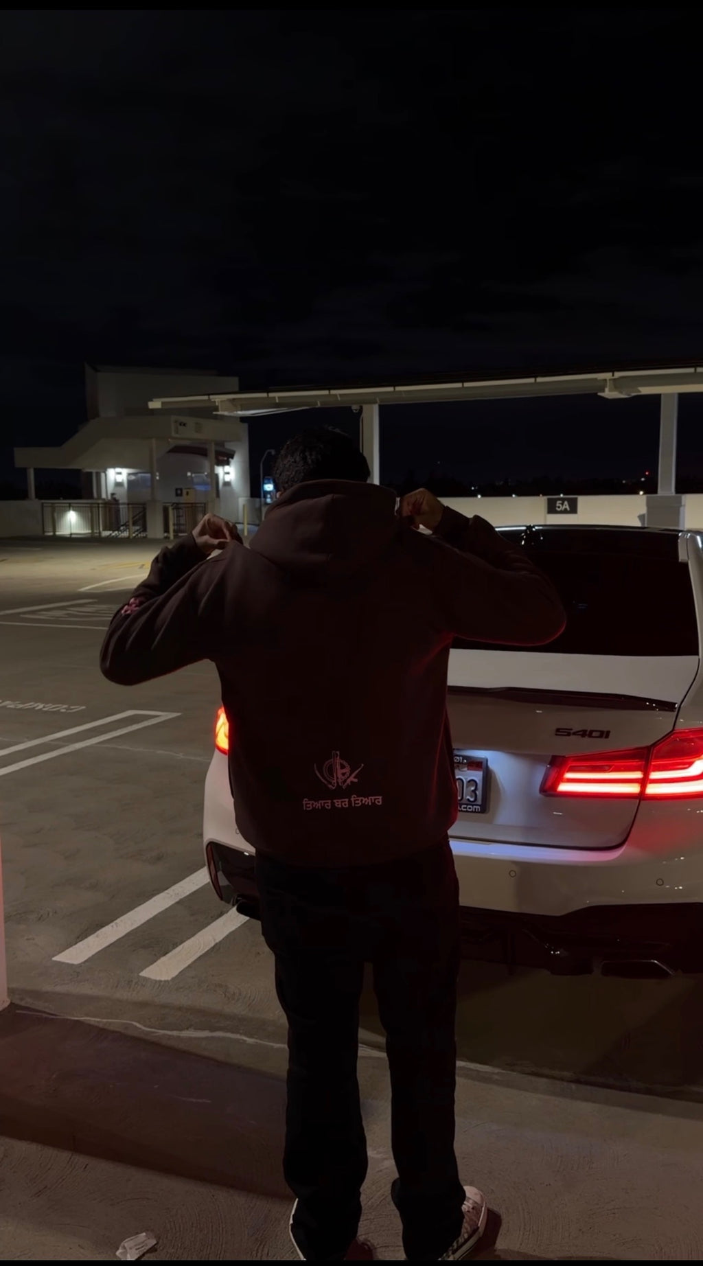 Tyar Bar Tyar Hoodie